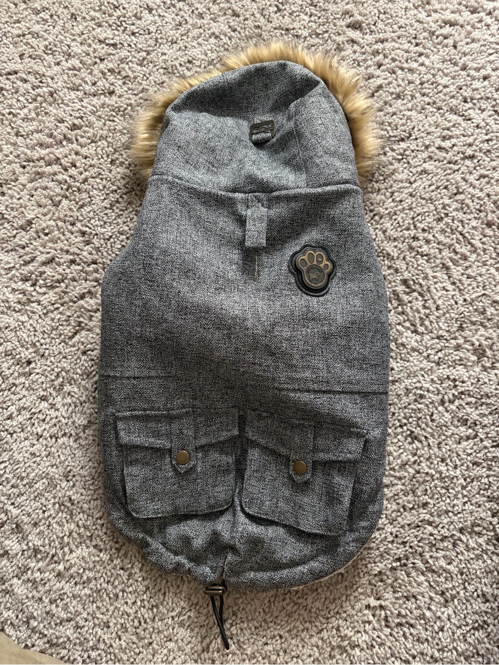 Canada Pooch Gray Tweed Dog Parka Sherpa Lined Faux Fur Hood Size 14
